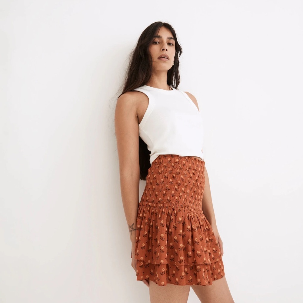 Madewell Smocked Pull-On Tiered Mini Skirt in Wild Calendula Block-Prin